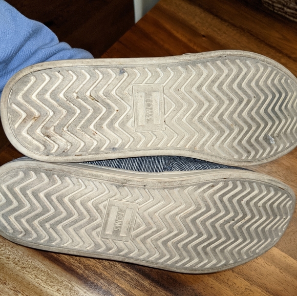 TOMS Loafers - Picture 3 of 3